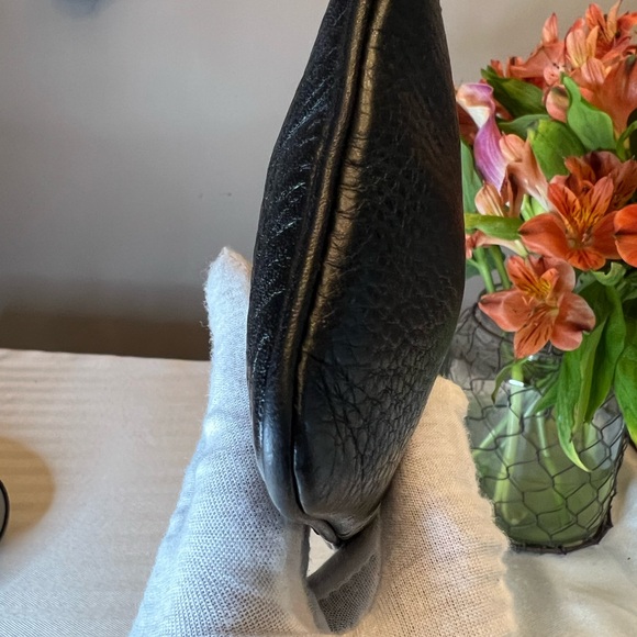 COACH Vintage Pebble Leather Wristlet | Black EUC - Picture 6 of 9